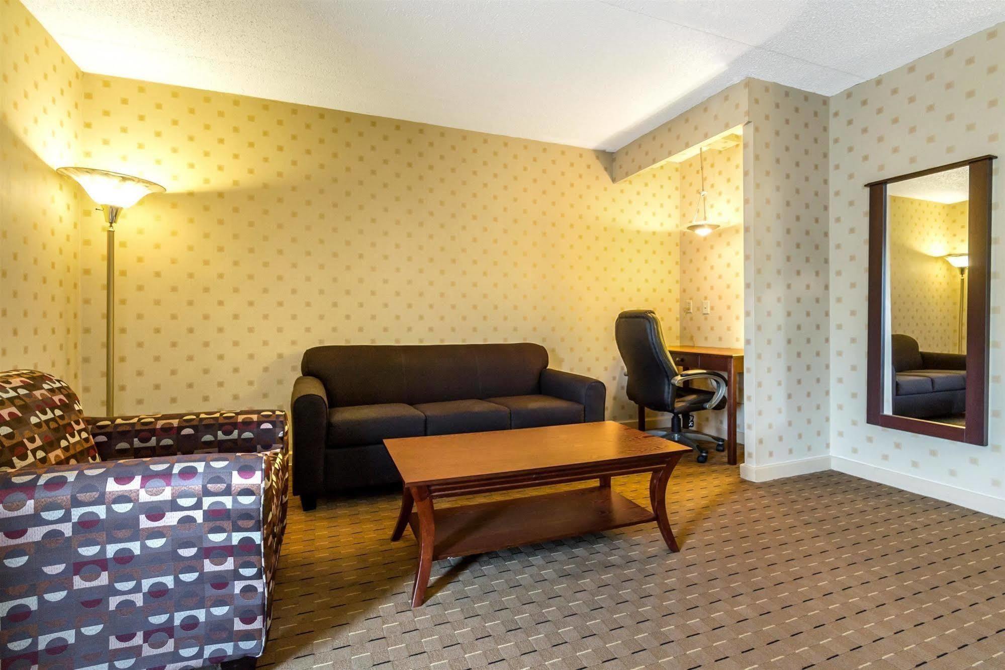 Motel 6-Trenton, On Luaran gambar